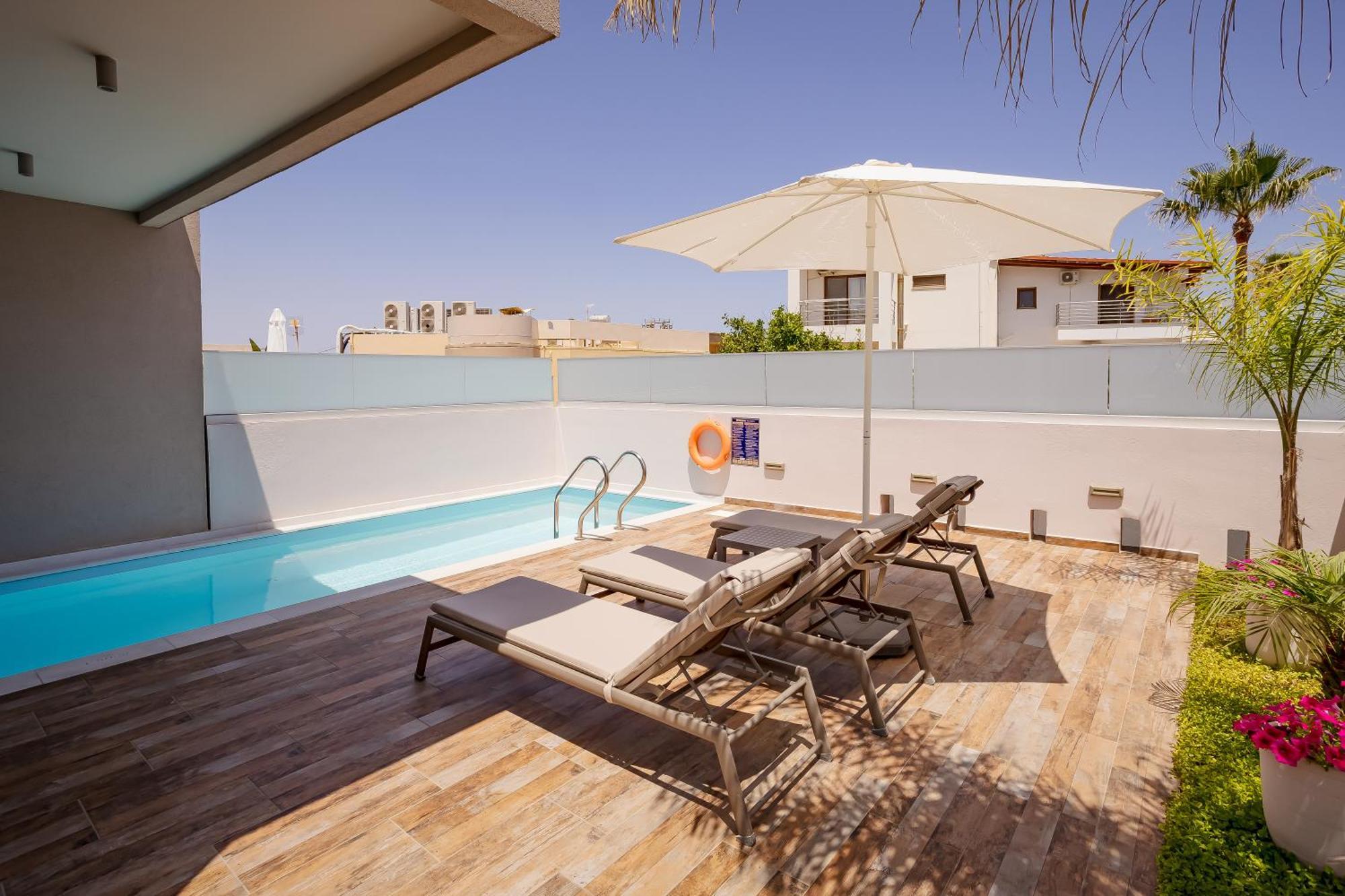 Sarpidon Suites Agia Marina Exteriör bild