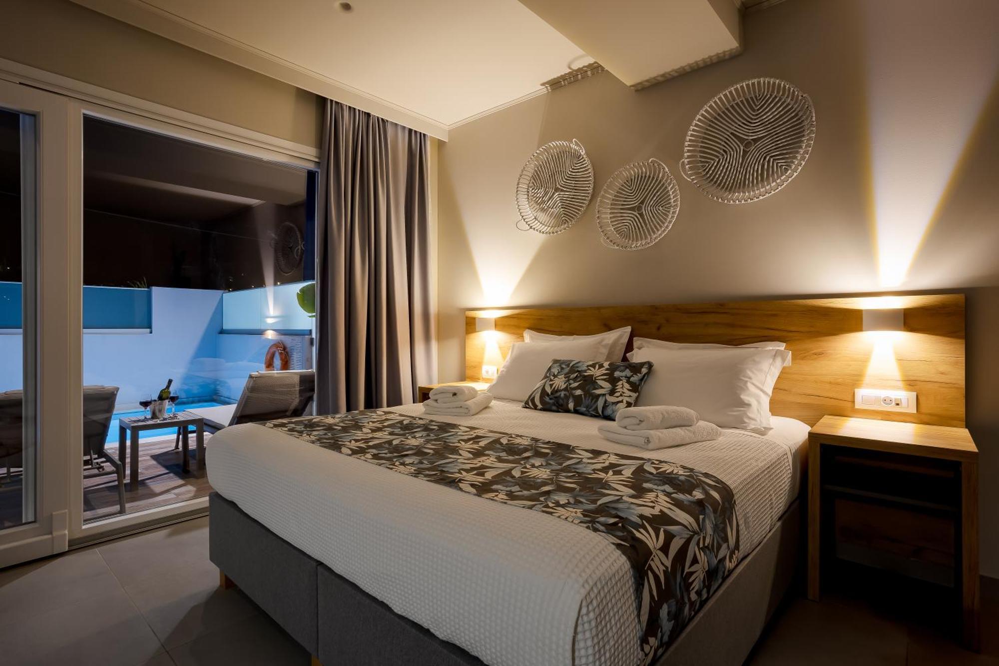 Sarpidon Suites Agia Marina Exteriör bild